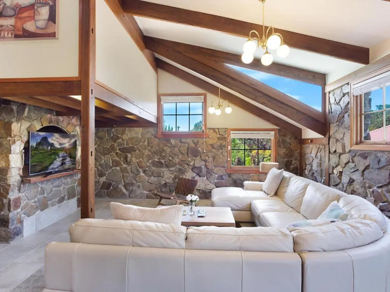 10 Harper Crescent Narooma