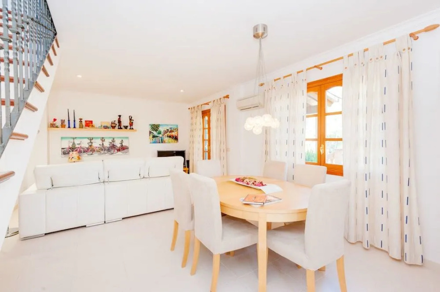 Es Turonet (Un Raconet Divi)