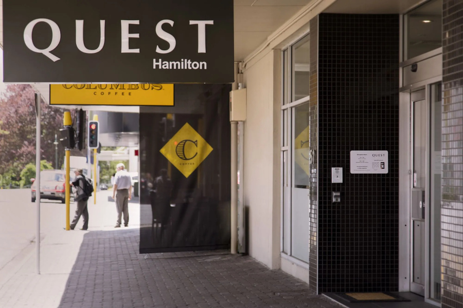 Quest on London