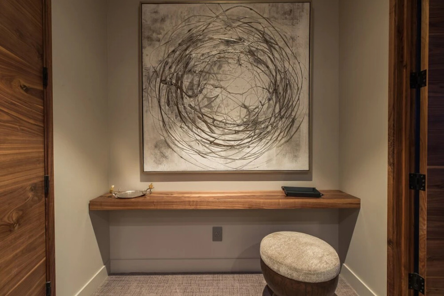 Luxury Service 3 Kings and Bunks - Sleeps 12 - Daily Housekeeping home