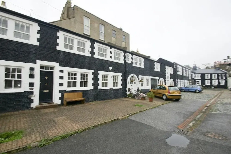 Kemp Town Mews Parking by Brighton Holiday Lets