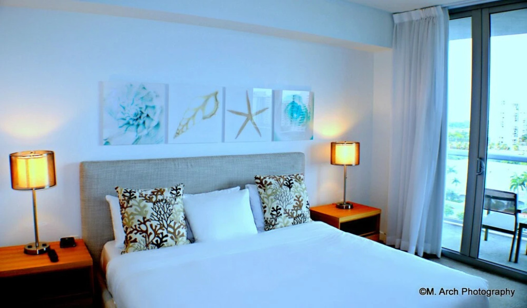 Hallandale Suites by 1stHomeRent