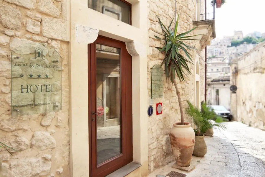 Locanda Don Serafino Historical Boutique Hotel