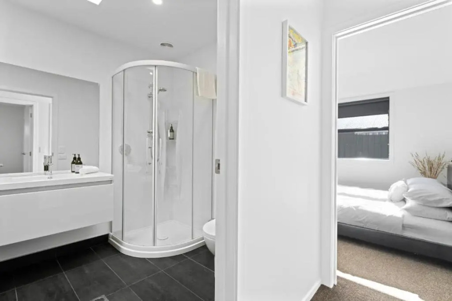 Wanderlust - Queenstown Holiday Home