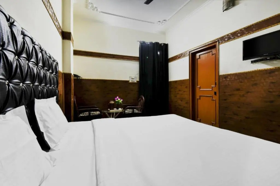 OYO Flagship 87525 Hotel Green