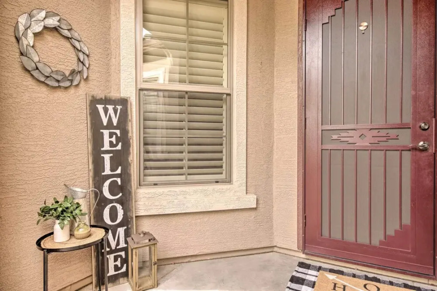 Game Room & Pool: Stylish Goodyear Home!