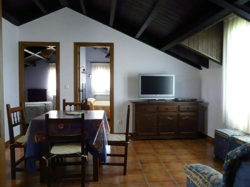 Apartamentos El Castañeu