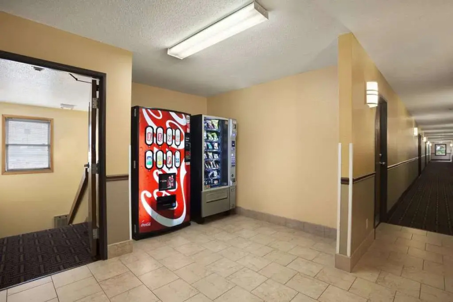 Super 8 By Wyndham Mattoon