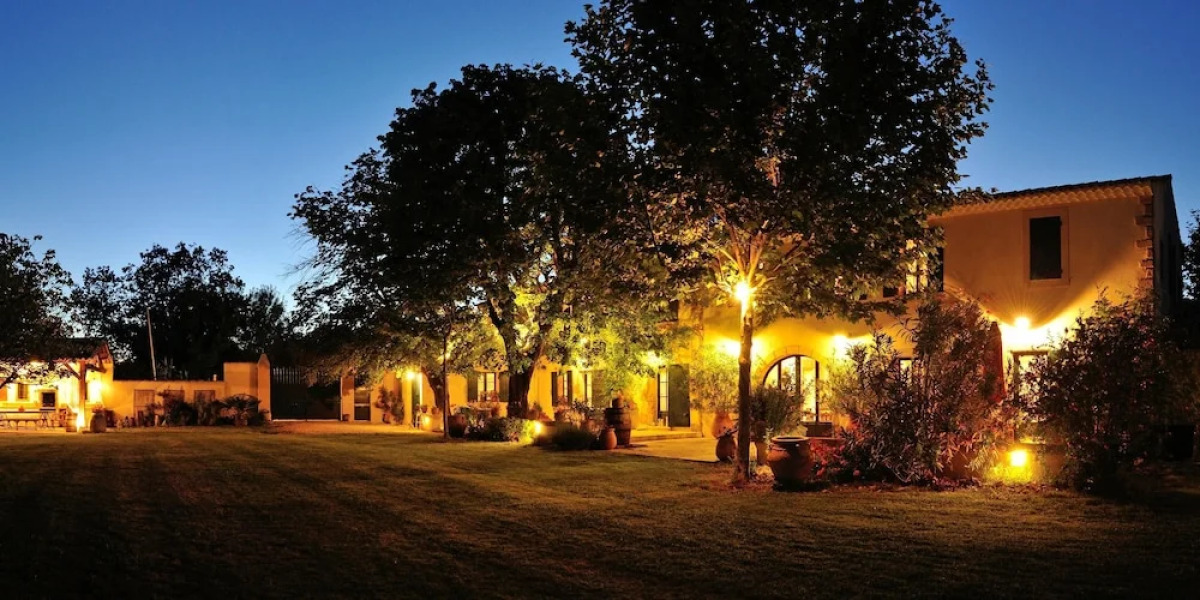 Mansion With 5 Bedrooms in Grans, With Pool Access, Furnished Garden a