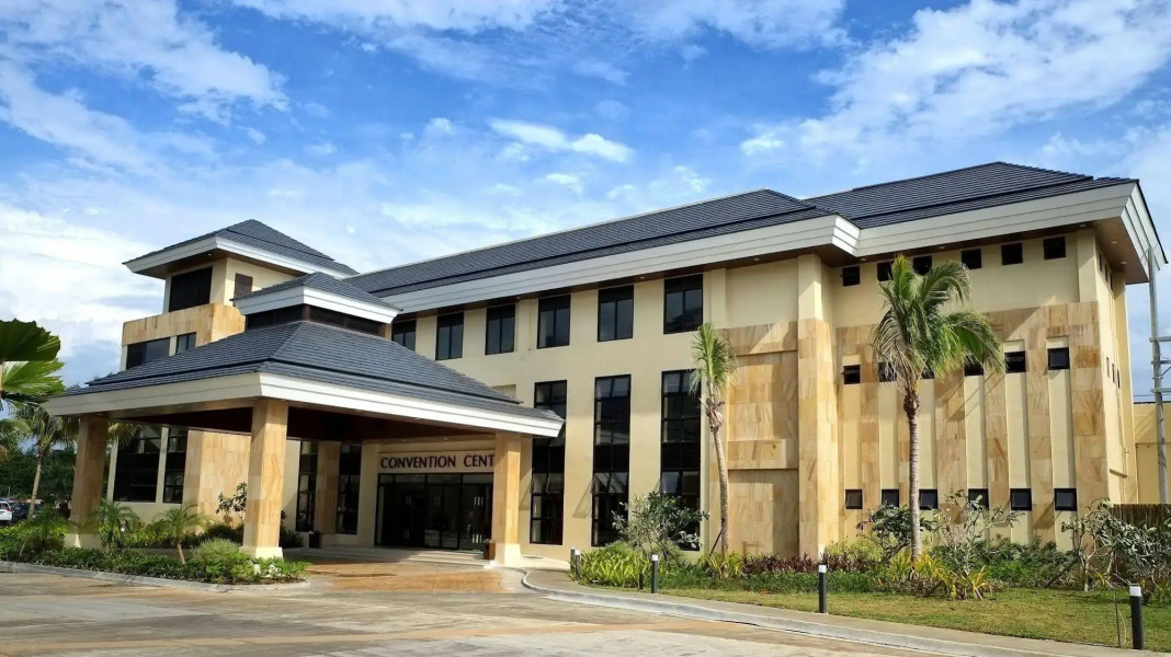 Henann Resort Alona Beach