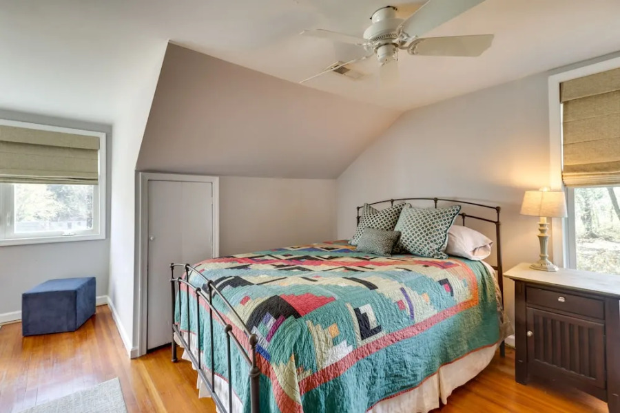 Hidden Charlottesville Home: 4 Mi to Downtown!