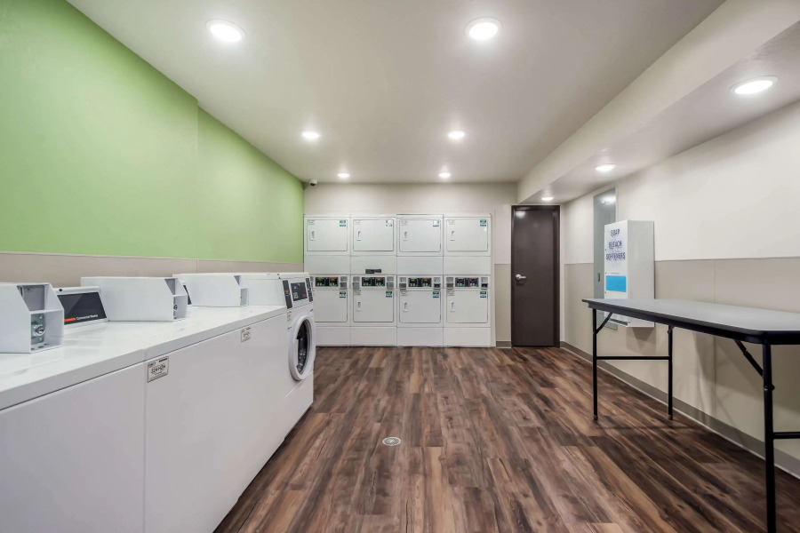 WoodSpring Suites Tampa Airport North Veterans Expressway