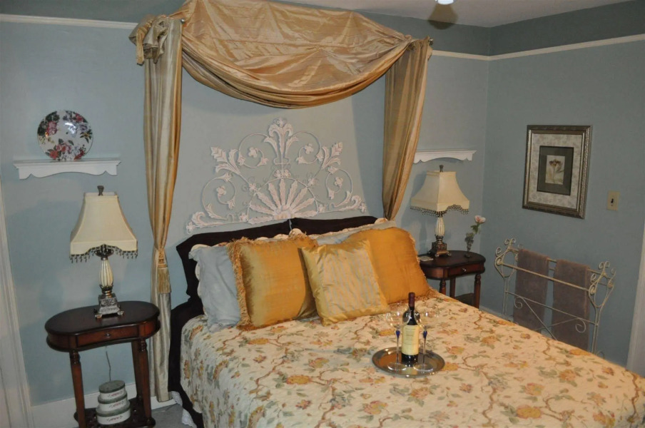 Cider Mill Inn Bed and Breakfast