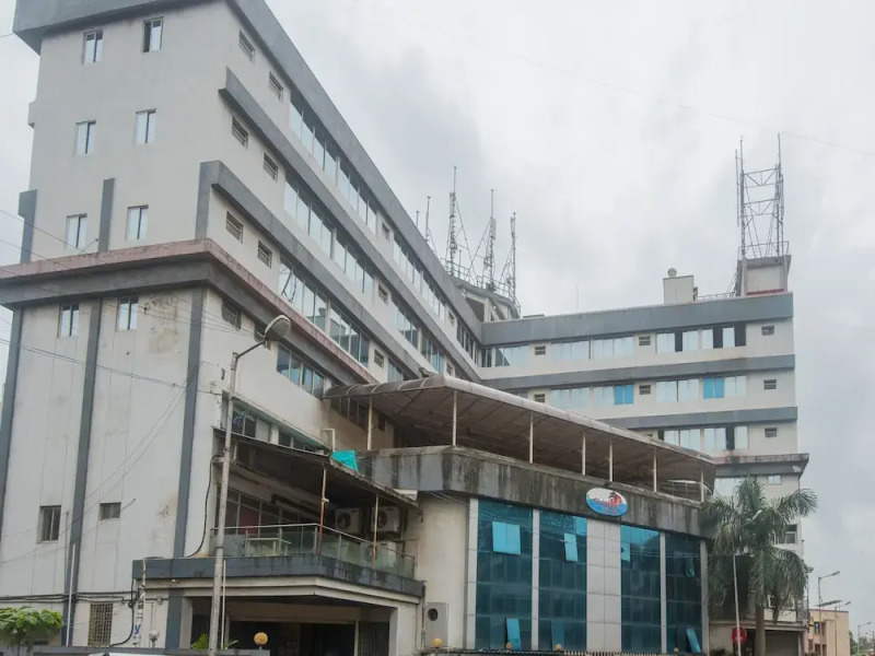 OYO 4173 Dolphin Club