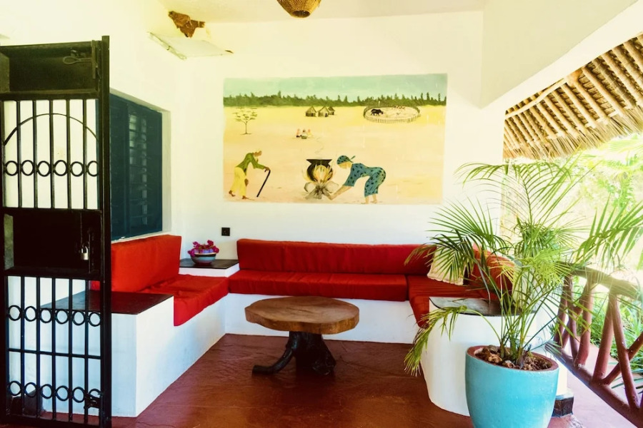 Villa Dora and Holly