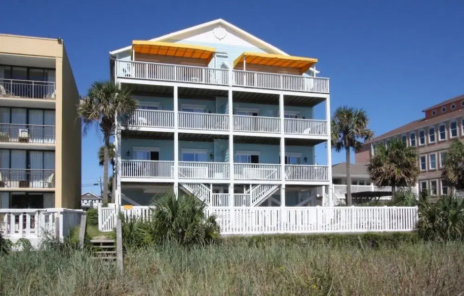 Diamond Dunes B by RedAwning