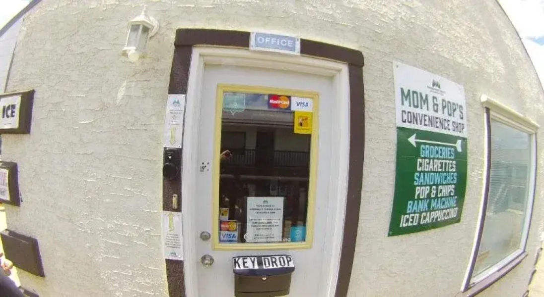 Outpost Motel & Kitchenette Suites