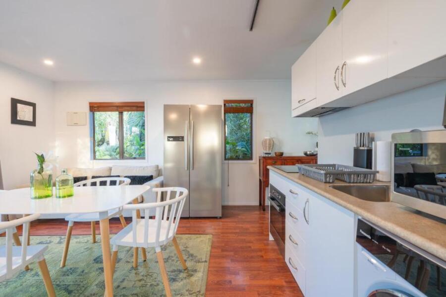 2 LEVEL 2 BEDROOM VILLA w MAGNIFICENT OCEAN VIEWS BEDROOM BALCONY FREE WIFI & POSSIBLY A CHEAP CAR TO RENT