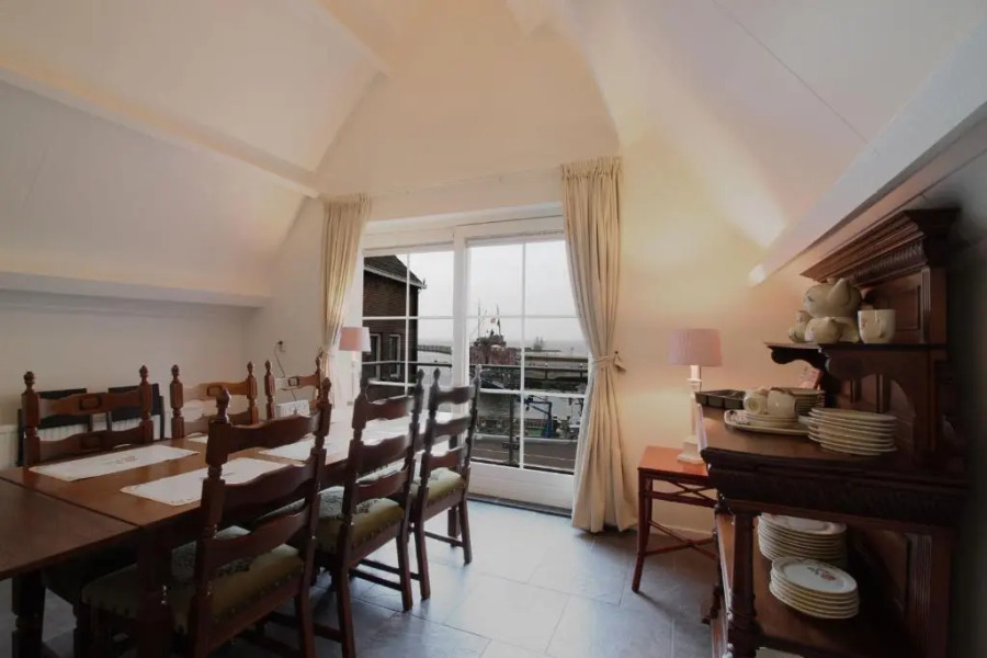 Bed & Breakfast De Roos