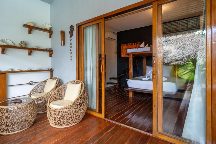 Blue Mango Rooms & Villas