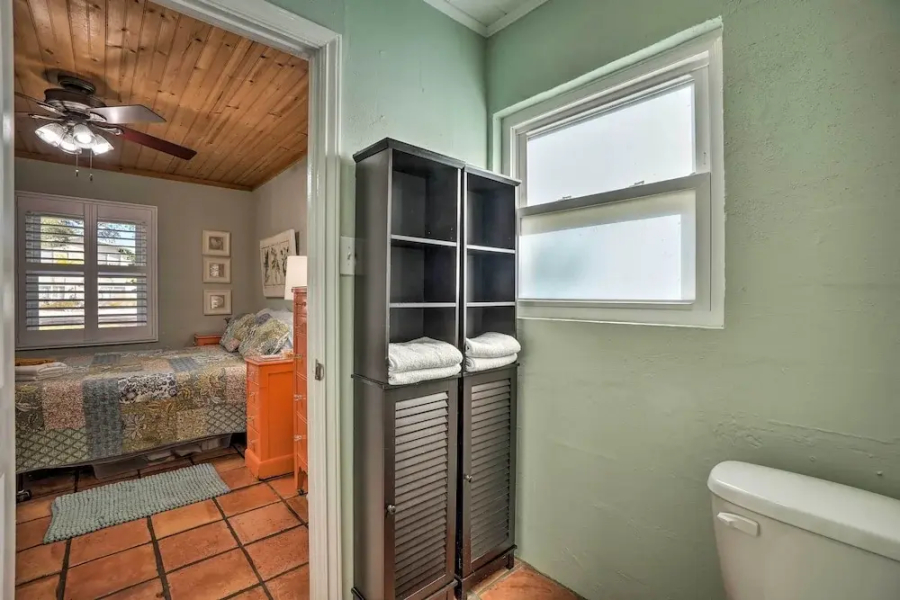 Palm Harbor Vacation Rental, Walk to Crystal Beach