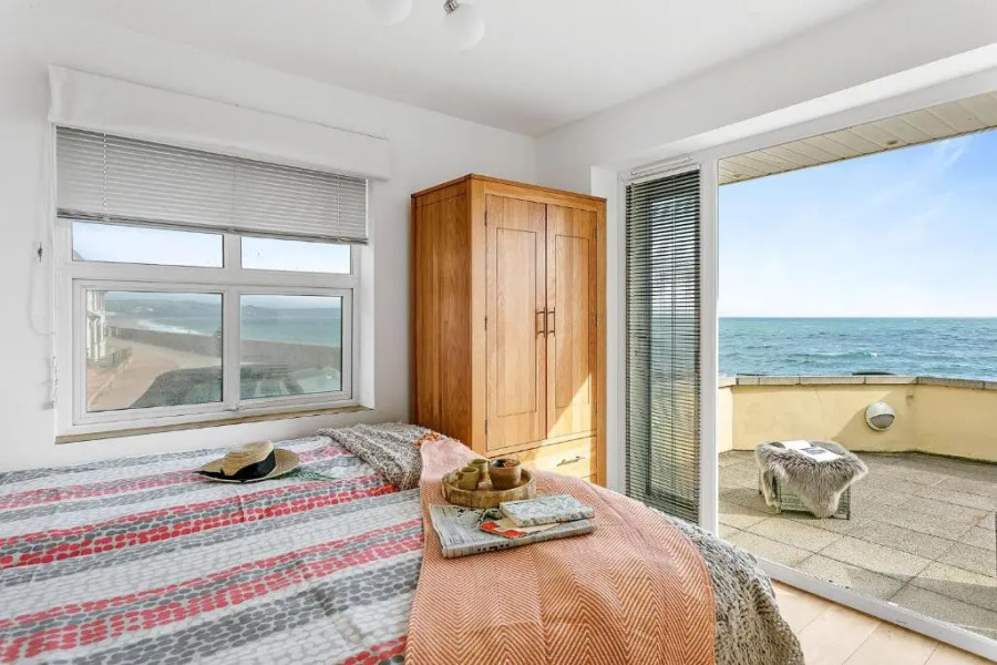 3 At The Beach, Torcross