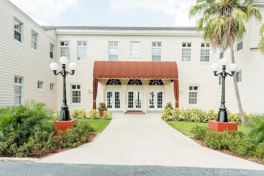 Capernaum Lakeside Lodge