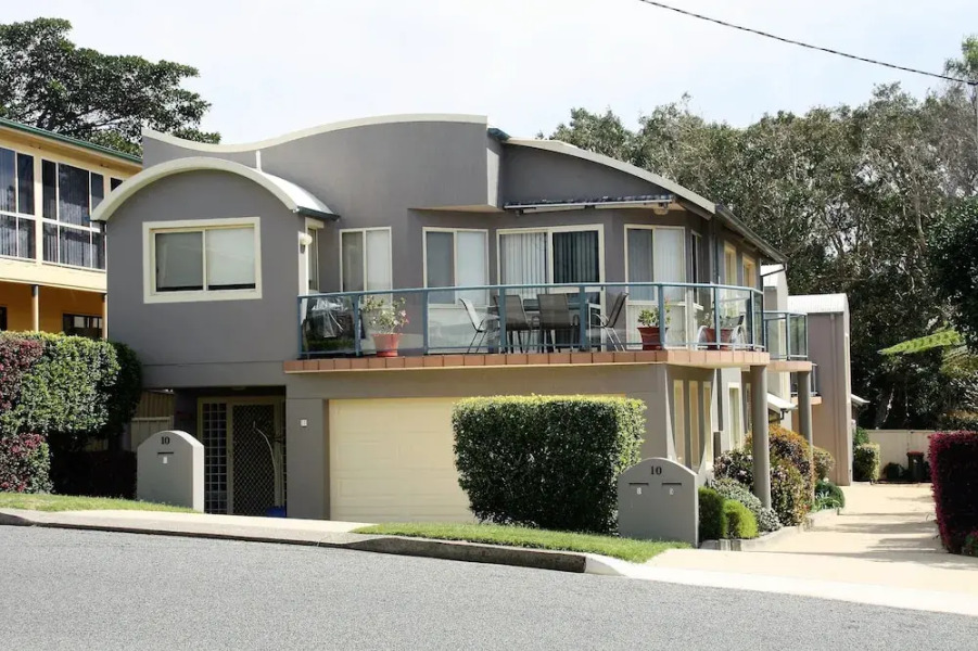 Seafaring at Fingal Bay