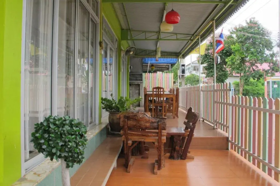 Plaifah Bungalow Koh Sichang