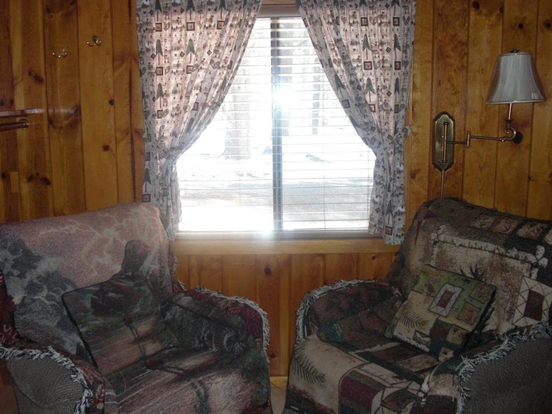 Reverse Creek Lodge