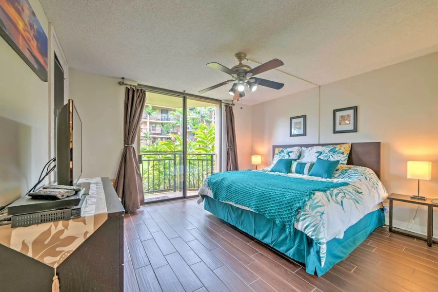 Kailua-kona Condo w/ 2 Private Lanais!
