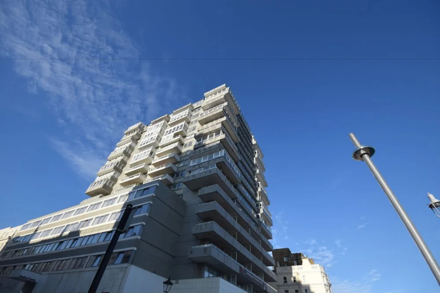 Isabella Penthouse 15th Floor, Seafront