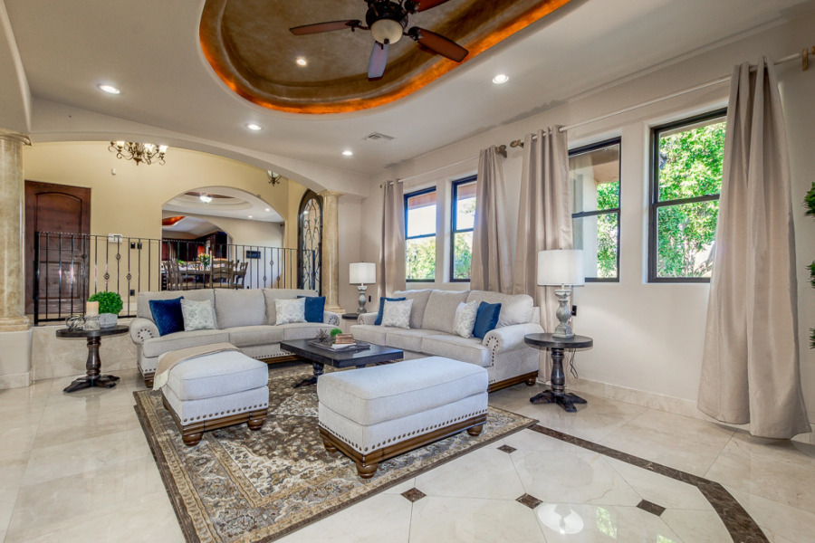 Your Oasis-Private Estate Resort 6Bdrm/5.5 Bath/Pool Misters