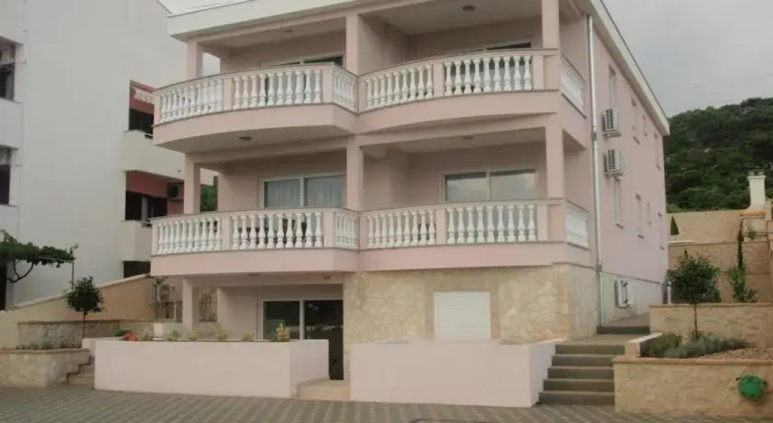 Apartments Cirjak