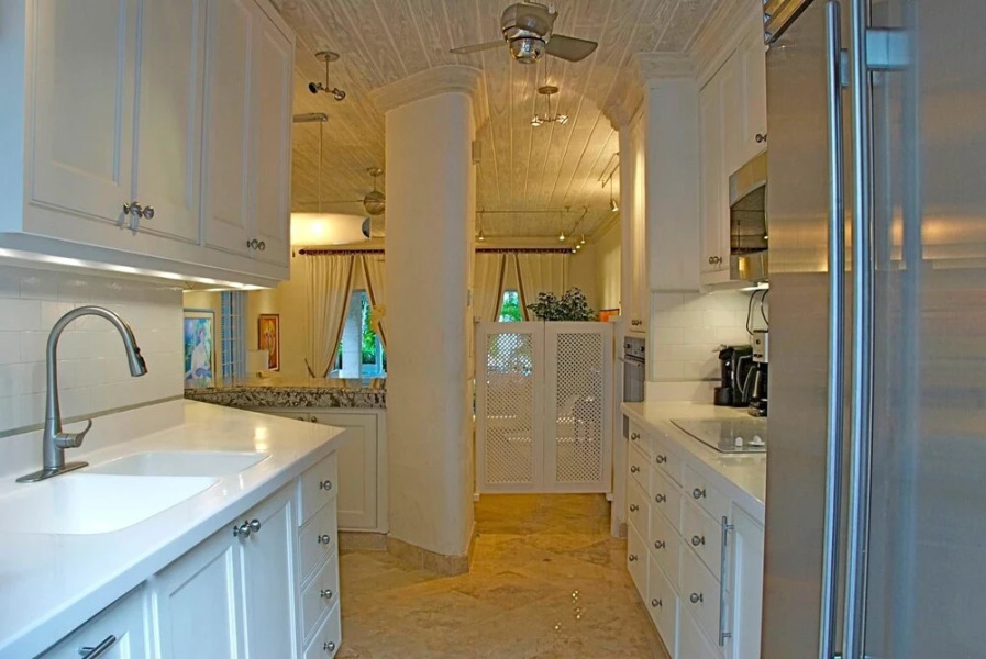 Emerald Beach 1 Solandra by Altman