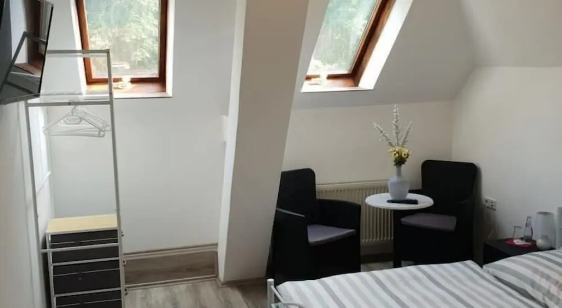 Landhotel Sonnenschein -- Nur für Geschäftsreisende--