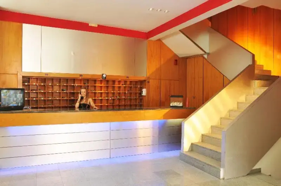 Mojo Hotel