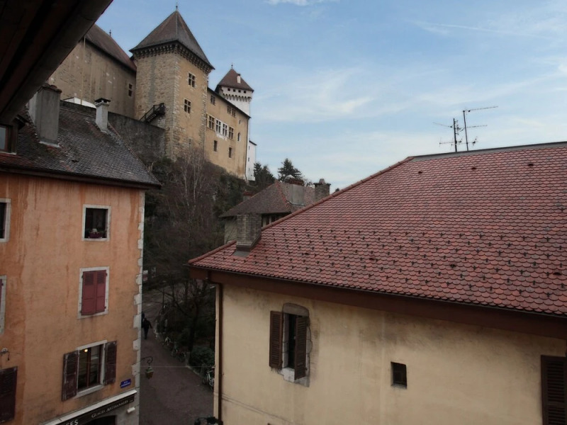 2 bd apartment with sauna- center Annecy