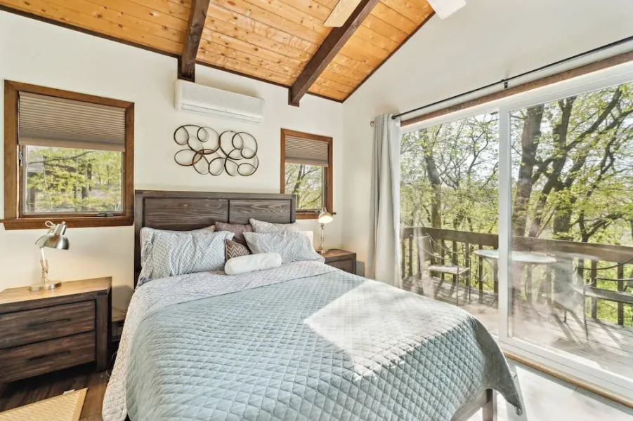 Charming Porter House In The Heart Of The Poconos 4 Bedroom Chalet