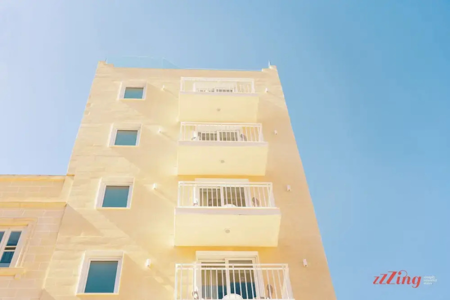 Stuart Rooms by Zzzing