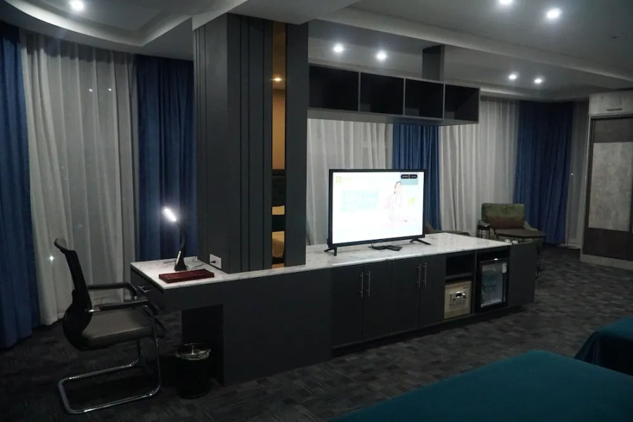 Bayantsambagarav Hotel