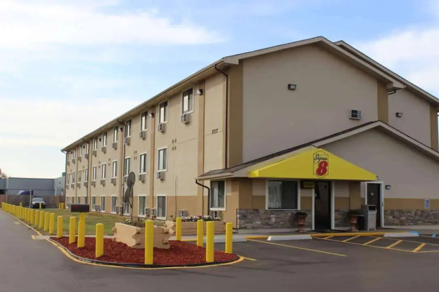 Super 8 by Wyndham Wyoming/Grand Rapids Area