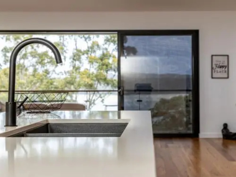 Seashells Lakeside Holiday Perfection