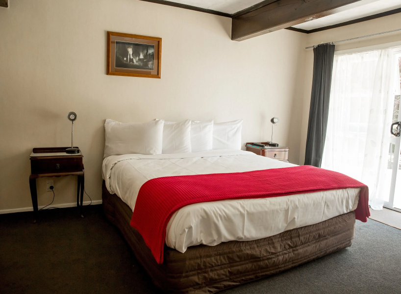Redwood Lodge
