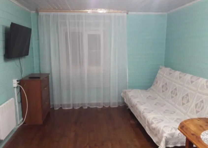 Домик у озера