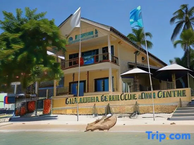 La Laguna Beach Club & Dive Center