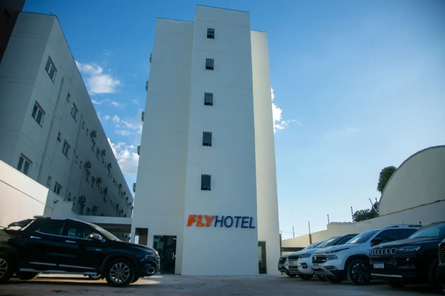 Fly Hotel
