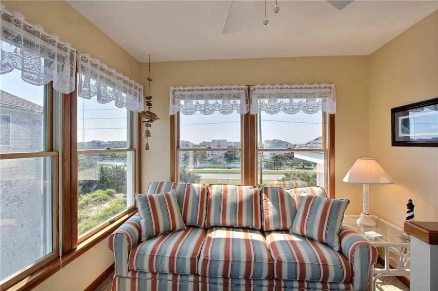 Surfs Inn #35 5 6 Br Home