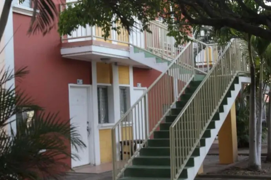 Aparthotel Villas de la Roca