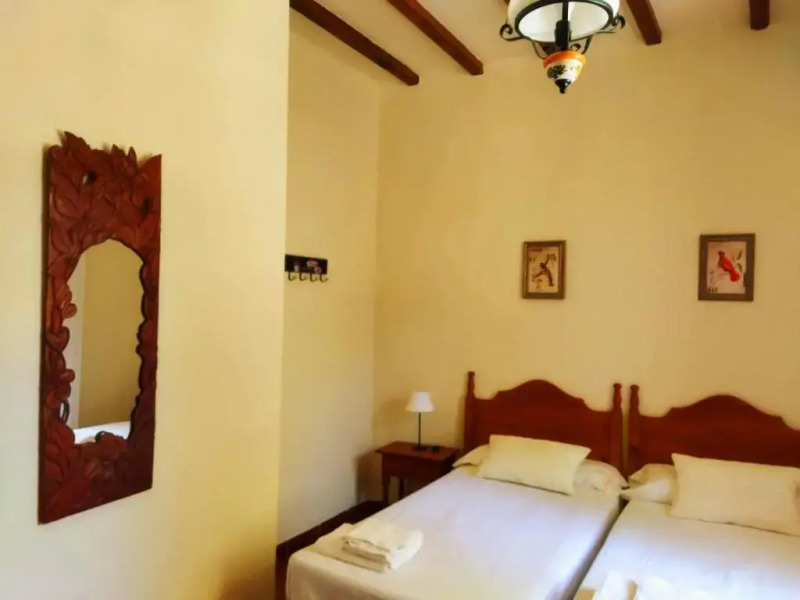 Masia de San Juan - castillo con piscina en plena Sierra Calderona